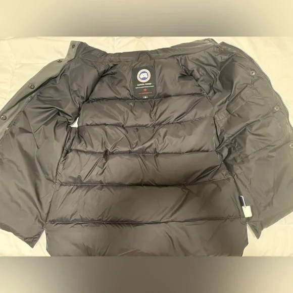 Canada Goose Freestyle Graphite Gray Puffer Vest - Picture 4 of 6